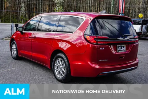 More photos of 2024 Chrysler Pacifica Touring L at ALM Marietta, GA