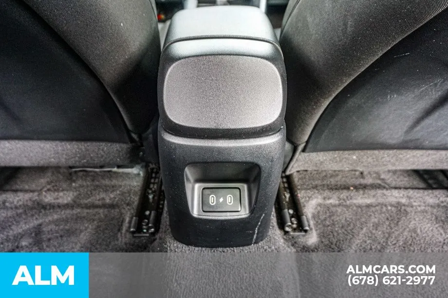 2025 Hyundai Elantra SE - Photo 31