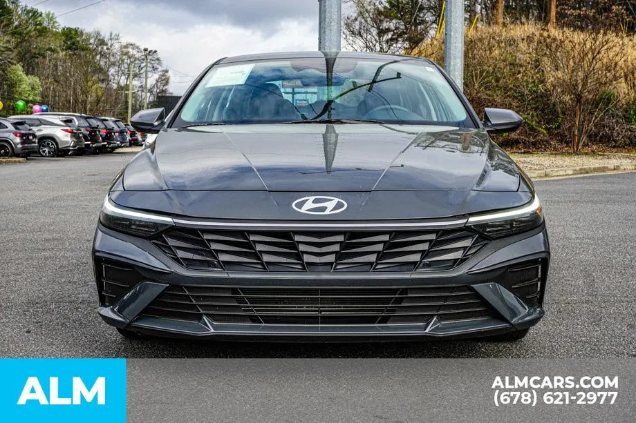 2025 Hyundai Elantra SE - Photo 10