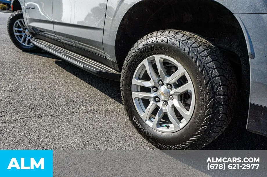 2024 Chevrolet Suburban LT - Photo 16