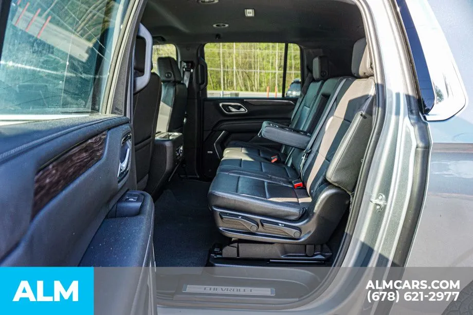 2024 Chevrolet Suburban LT - Photo 21