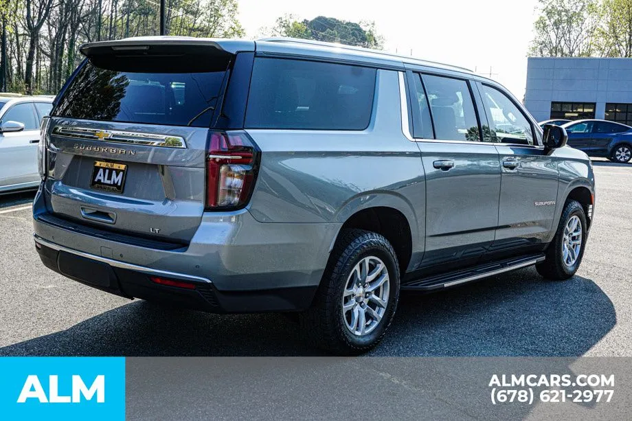 2024 Chevrolet Suburban LT - Photo 6