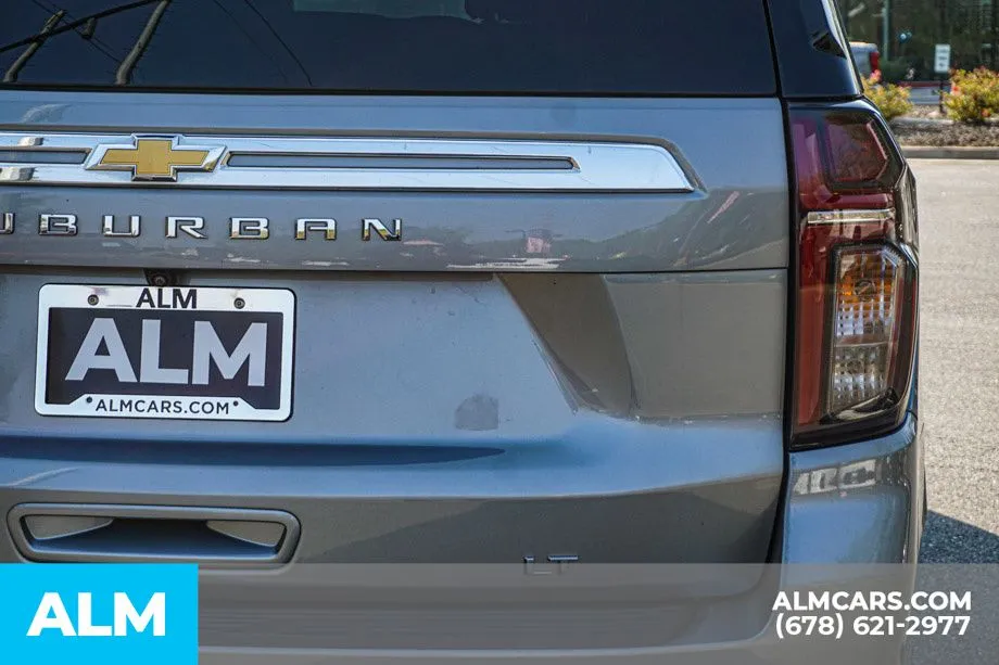2024 Chevrolet Suburban LT - Photo 13