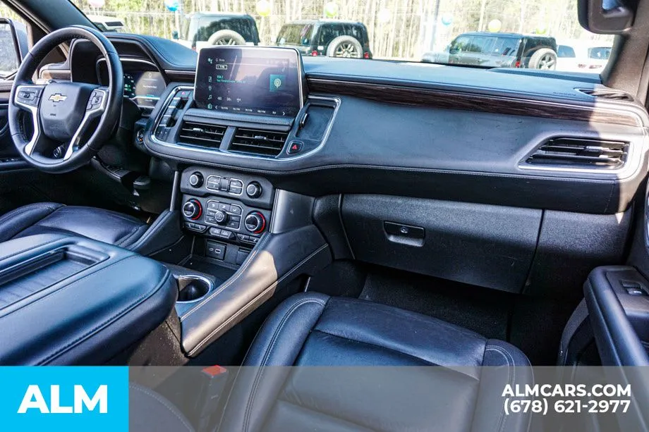 2024 Chevrolet Suburban LT - Photo 27