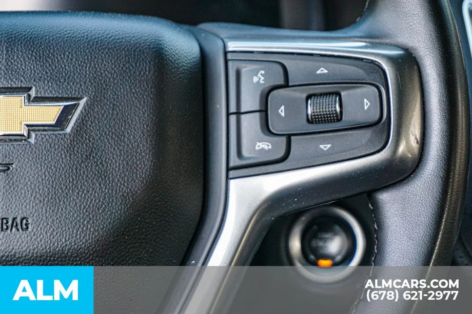 2024 Chevrolet Suburban LT - Photo 32