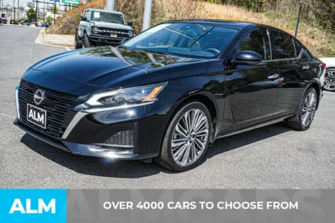 Photos of 2023 Nissan Altima 2.5 SL for sale in Marietta, GA at ALM Marietta