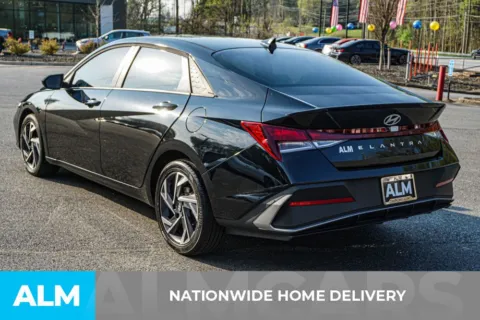 More photos of 2025 Hyundai Elantra SEL Sport at ALM Marietta, GA