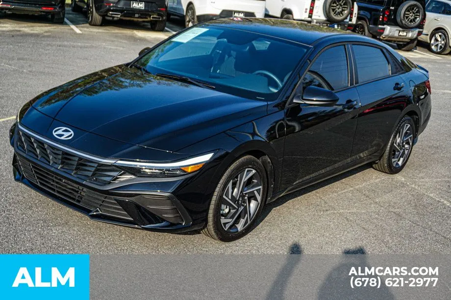 2025 Hyundai Elantra SEL - Photo 15
