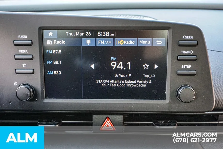 2025 Hyundai Elantra SEL - Photo 37
