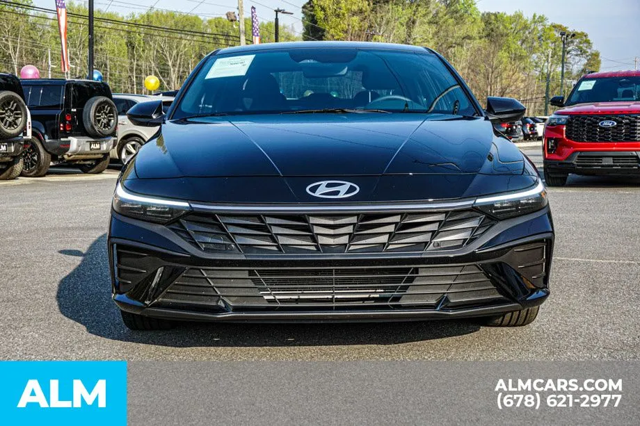 2025 Hyundai Elantra SEL - Photo 10