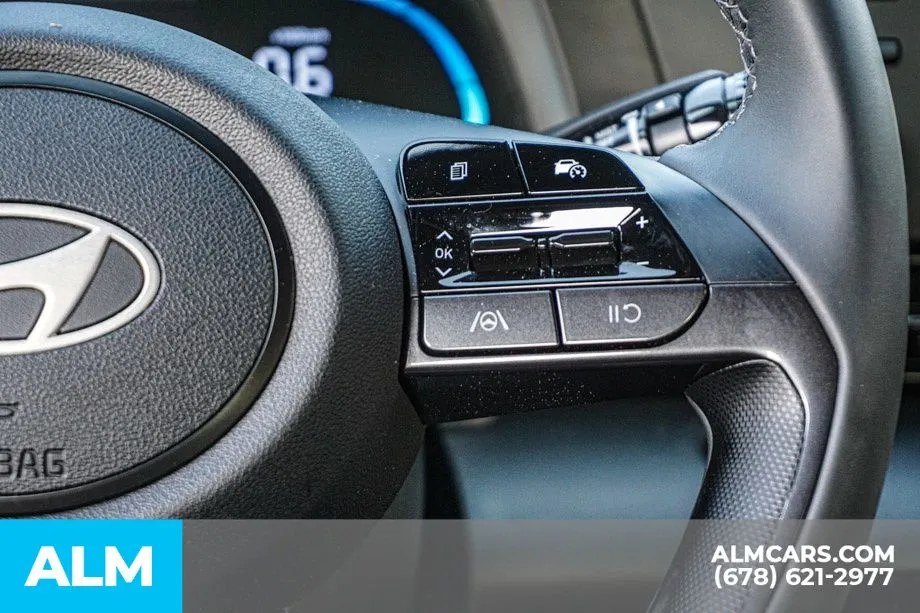 2025 Hyundai Elantra SEL - Photo 30