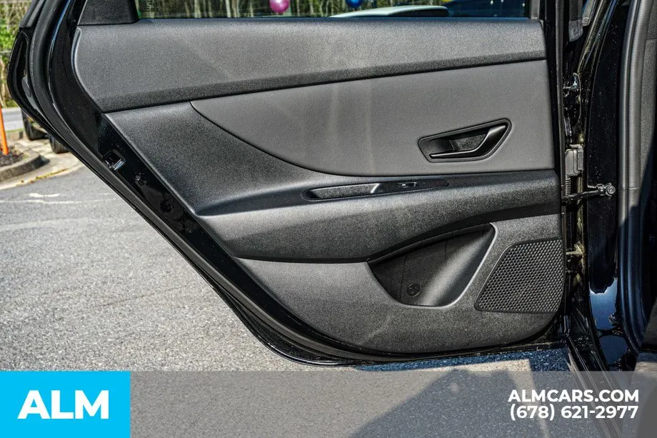2025 Hyundai Elantra SEL - Photo 47