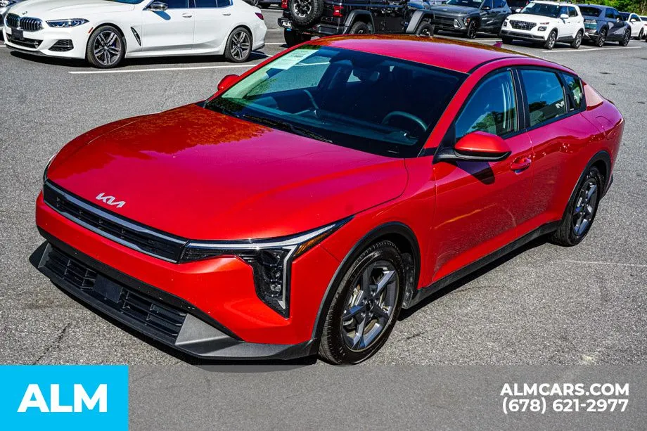 2025 Kia K4 LXS - Photo 15
