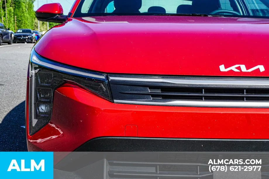 2025 Kia K4 LXS - Photo 12