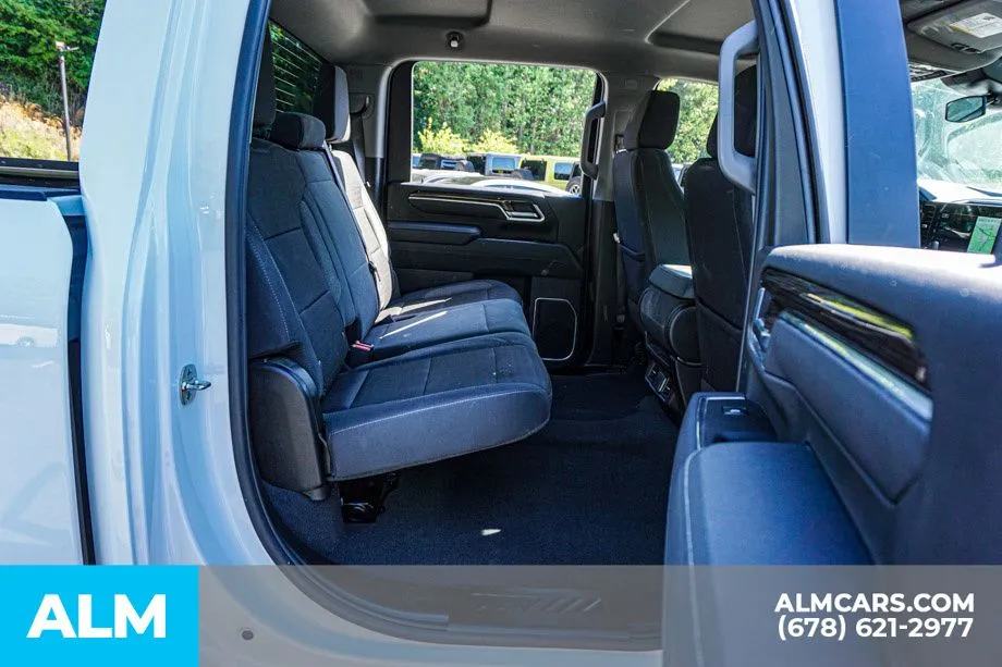 2025 Chevrolet Silverado 2500HD LT - Photo 22