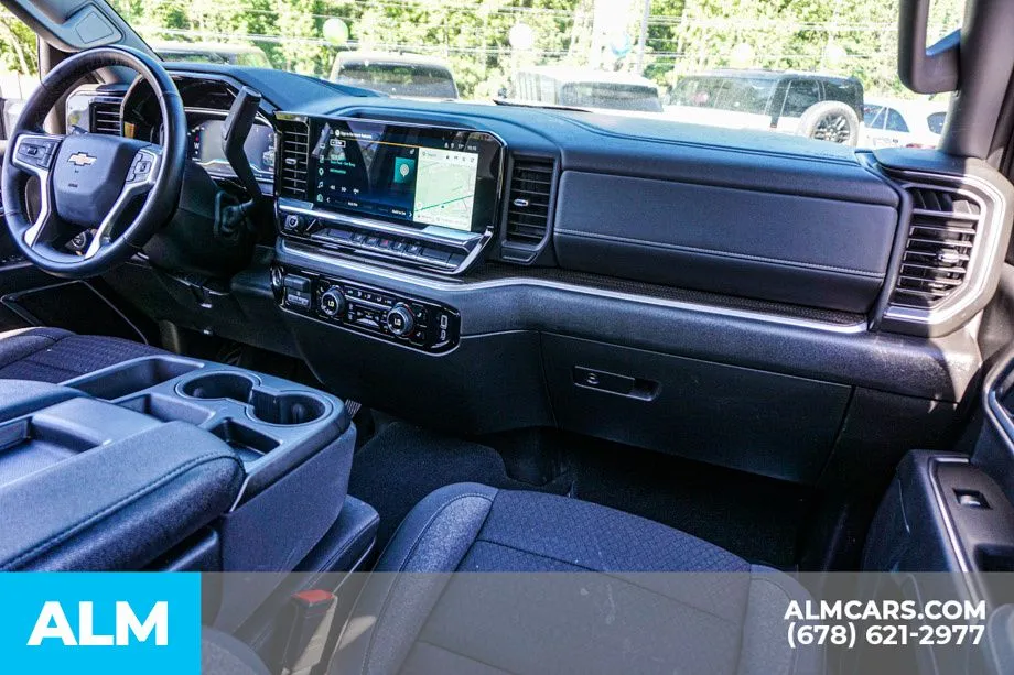 2025 Chevrolet Silverado 2500HD LT - Photo 24