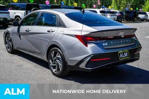 More photos of 2025 Hyundai Elantra SEL Sport at ALM Marietta, GA