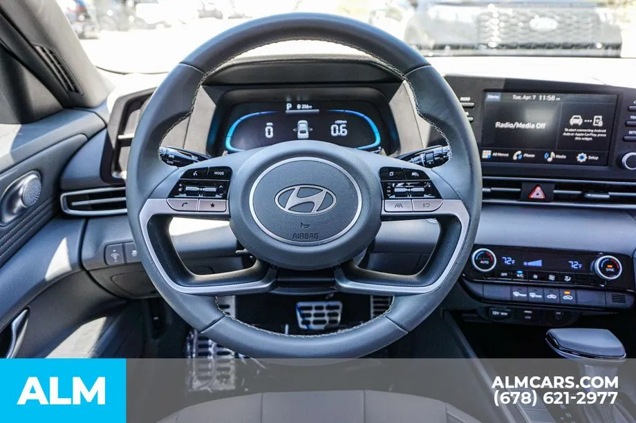 2025 Hyundai Elantra SEL - Photo 28