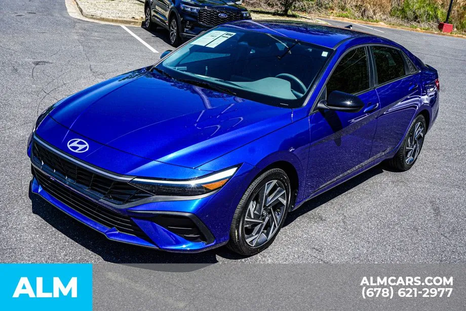 2025 Hyundai Elantra SEL - Photo 15