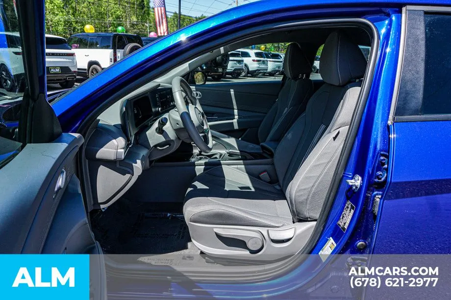 2025 Hyundai Elantra SEL - Photo 19