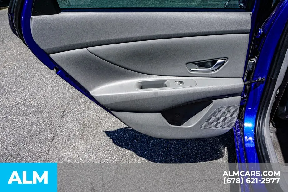2025 Hyundai Elantra SEL - Photo 48