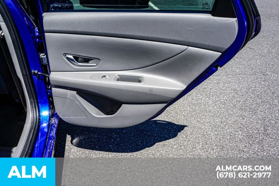 2025 Hyundai Elantra SEL - Photo 52