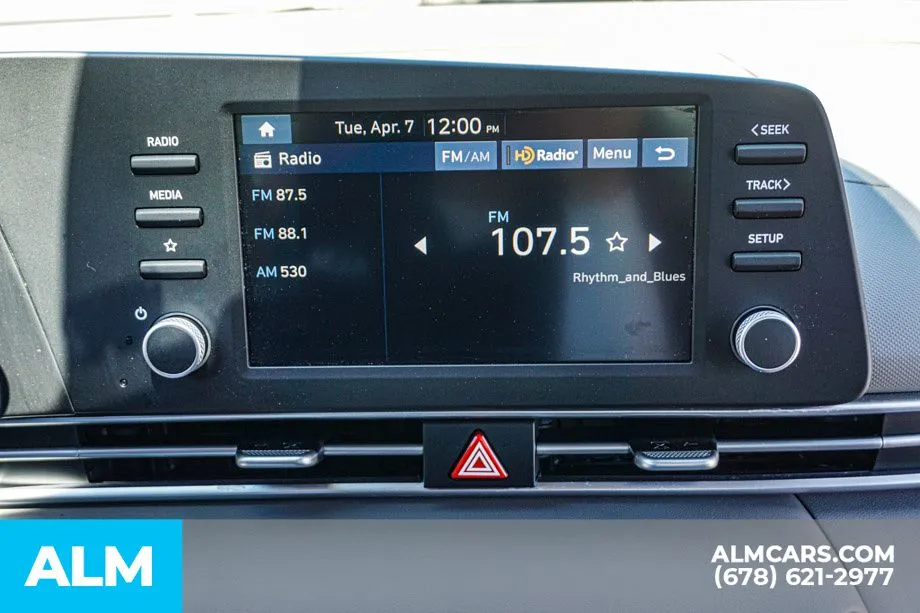 2025 Hyundai Elantra SEL - Photo 37