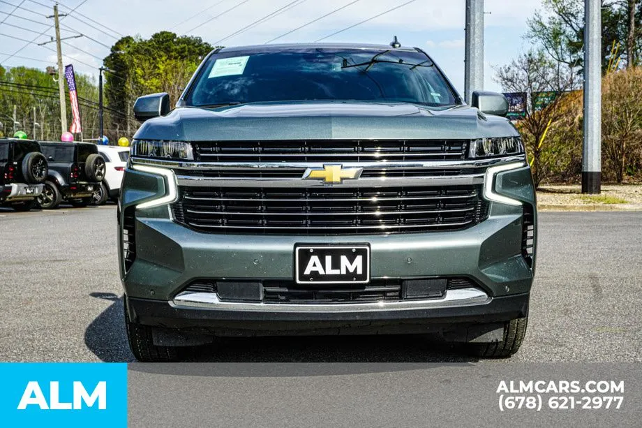 2024 Chevrolet Suburban LT - Photo 10