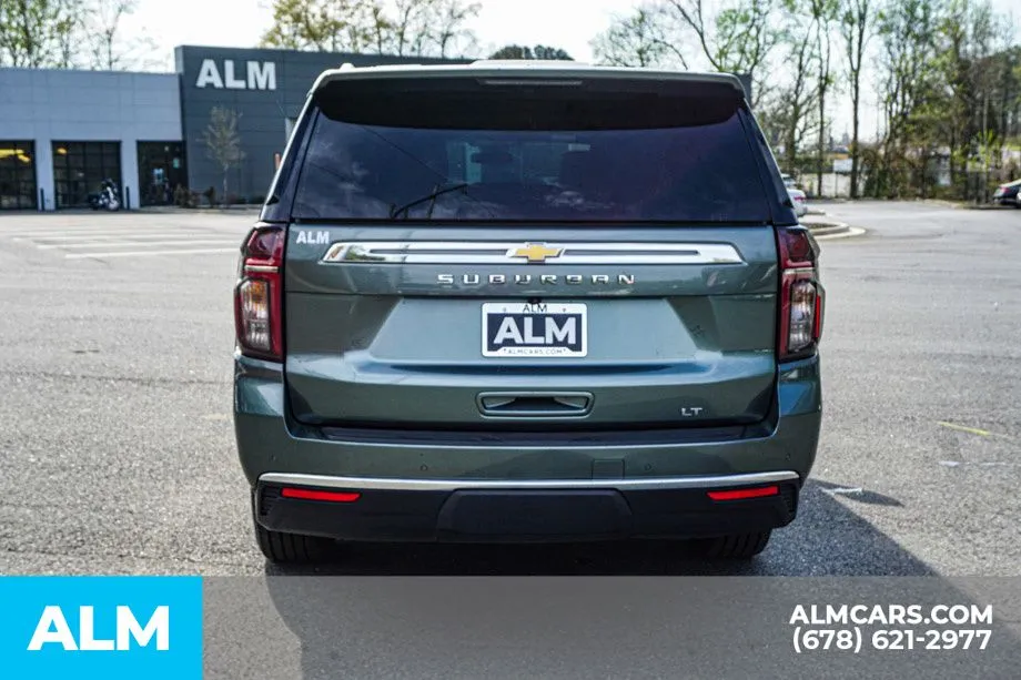 2024 Chevrolet Suburban LT - Photo 11