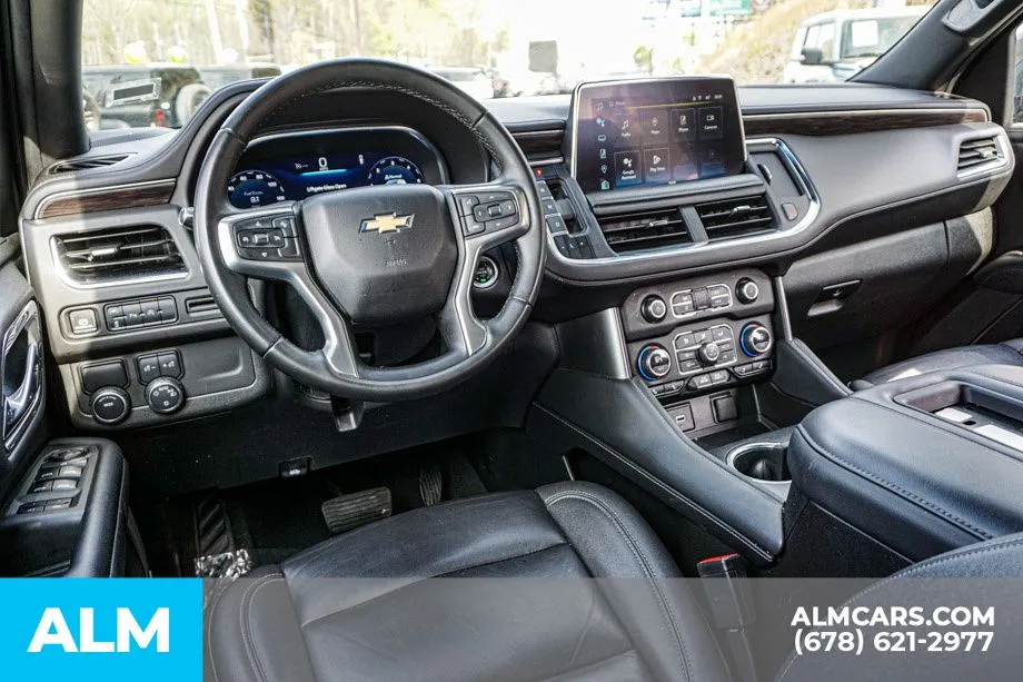 2024 Chevrolet Suburban LT - Photo 29