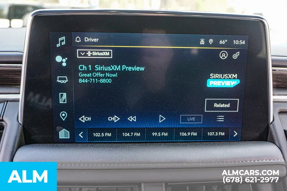 2024 Chevrolet Suburban LT - Photo 41
