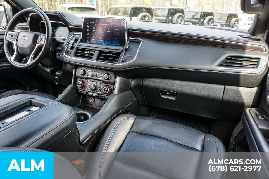 2024 Chevrolet Suburban LT - Photo 27