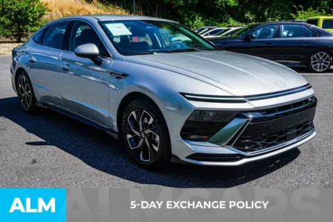 More photos of 2025 Hyundai Sonata SEL at ALM Marietta, GA