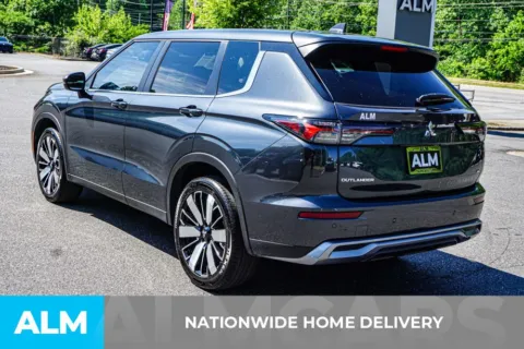 More photos of 2025 Mitsubishi Outlander SE at ALM Marietta, GA