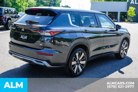 More photos of 2025 Mitsubishi Outlander SE at ALM Marietta, GA