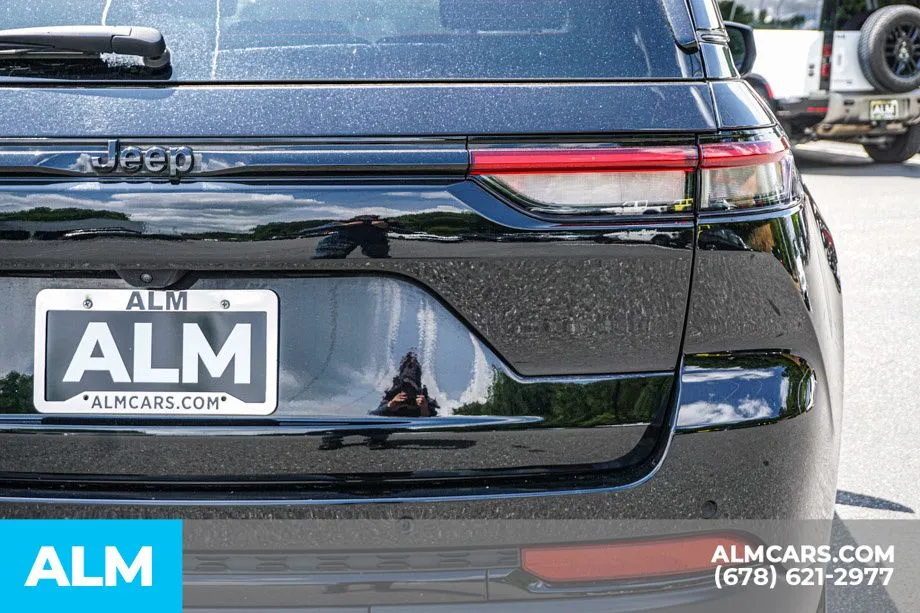 2025 Jeep Grand Cherokee Altitude - Photo 13