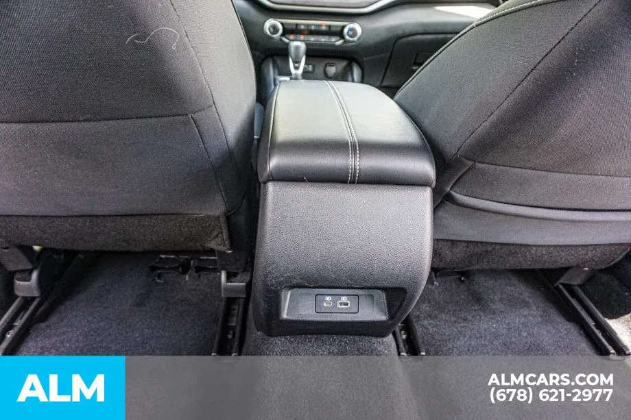 2025 Nissan Altima SV - Photo 31