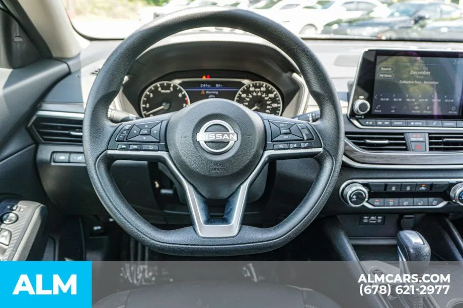 2025 Nissan Altima SV - Photo 28