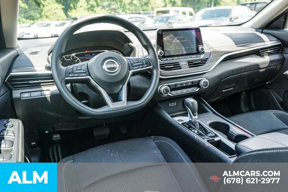 2025 Nissan Altima SV - Photo 27