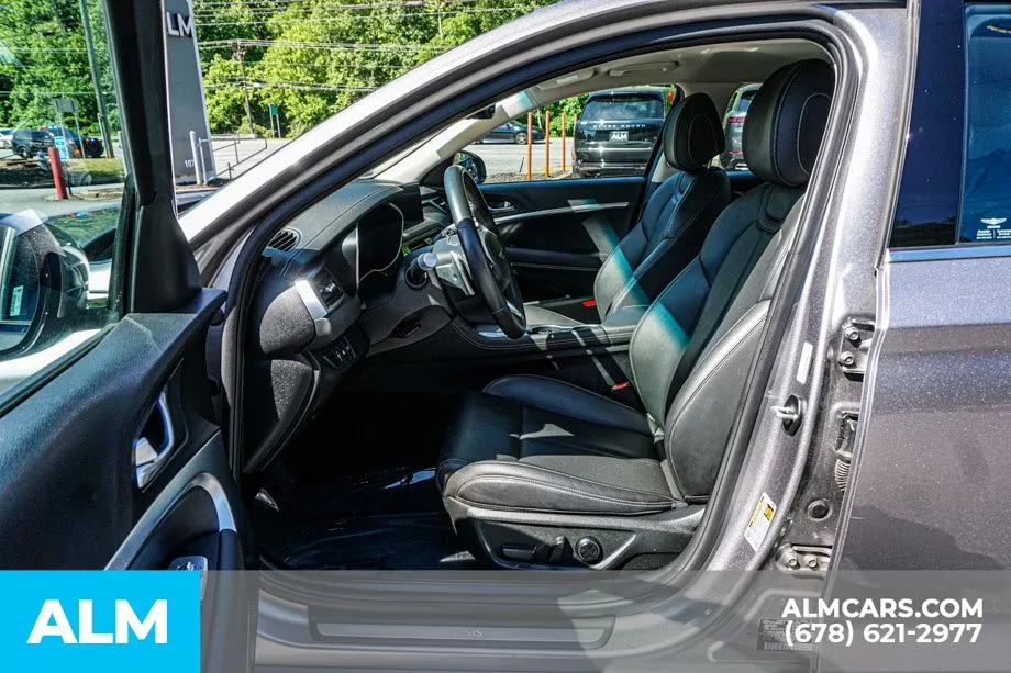 2025 GENESIS G70 Standard - Photo 19