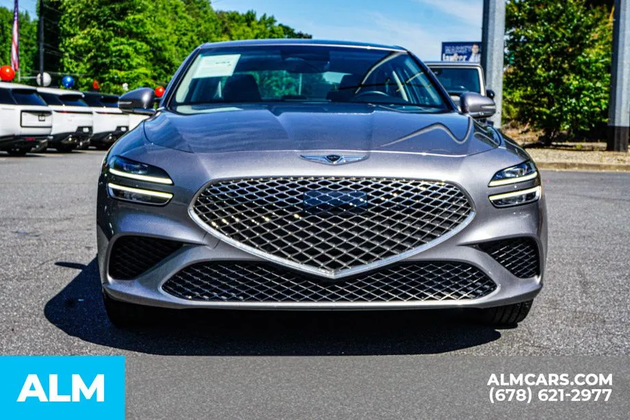 2025 GENESIS G70 Standard - Photo 10