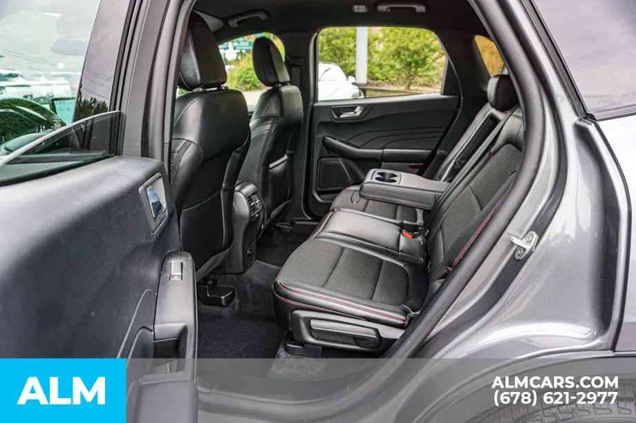 2026 Ford Escape ST-Line - Photo 21