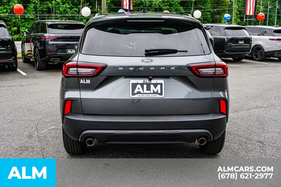 2026 Ford Escape ST-Line - Photo 11