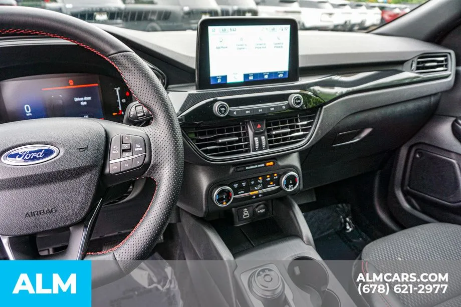2026 Ford Escape ST-Line - Photo 32