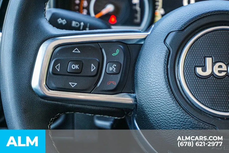 2025 Jeep Wrangler 4-Door Sahara - Photo 30