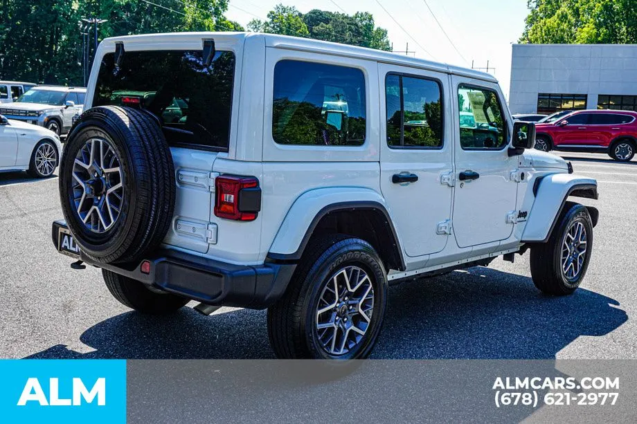 2025 Jeep Wrangler 4-Door Sahara - Photo 6