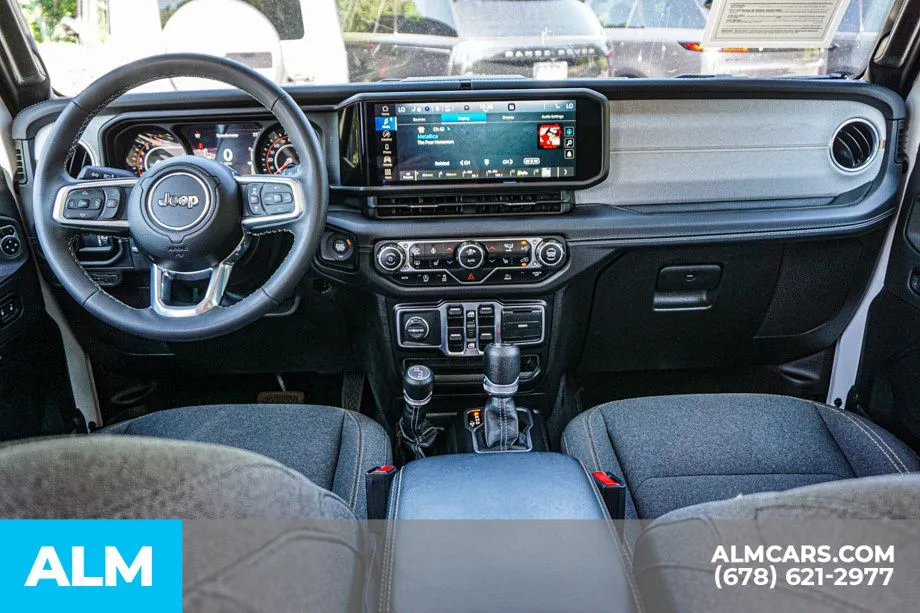 2025 Jeep Wrangler 4-Door Sahara - Photo 27