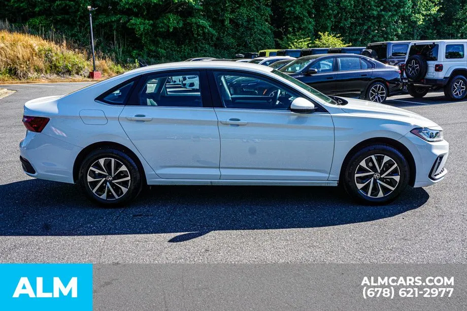 2025 Volkswagen Jetta S - Photo 9