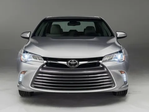 White 2015 Toyota Camry LE for sale in Marietta, GA