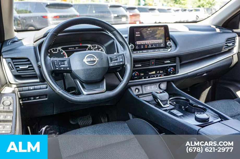 2025 Nissan Rogue SV - Photo 27